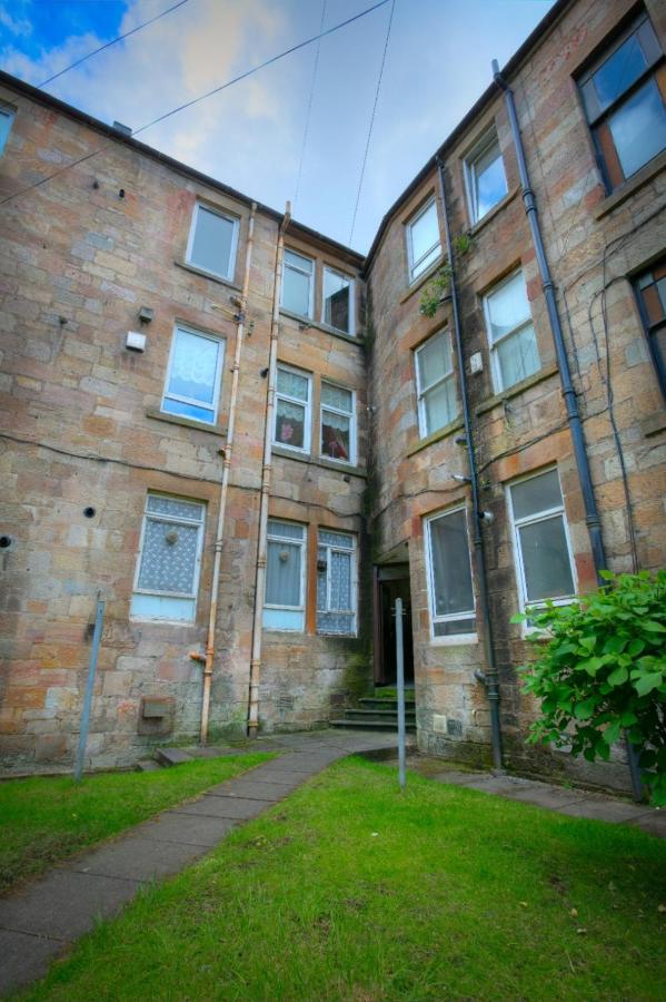 Spacious 3-Bed Apartment for Small Large Groups Close to BBC SSE Central Glasgow West End Free Parking - B&B Glasgow