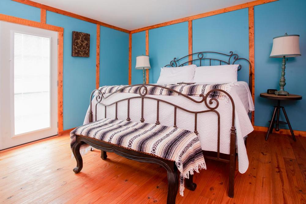 Round Top Hotel - Ferienwohnung