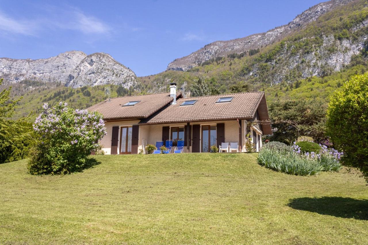 MAISON CHARLOTTE - Vue lac et à 5min des plages! - B&B