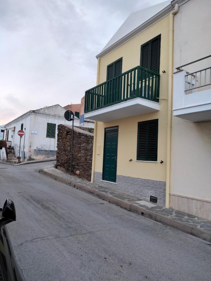 casetta sul porticciolo - B&B