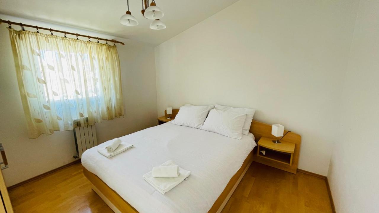 Comfort Two-Bedroom Apartment with Balcony and Sea View
