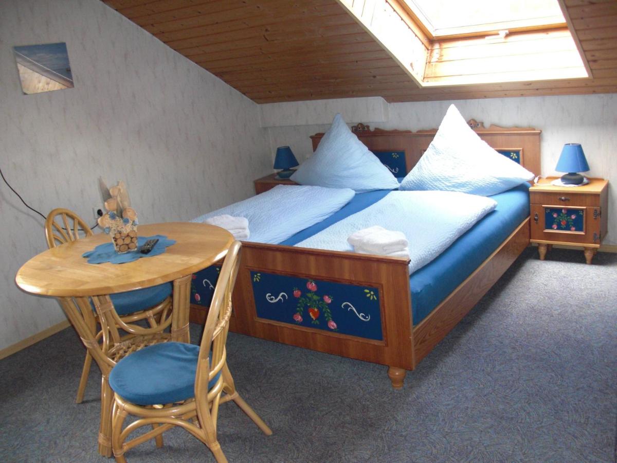 Large Double Room with Kitchenette