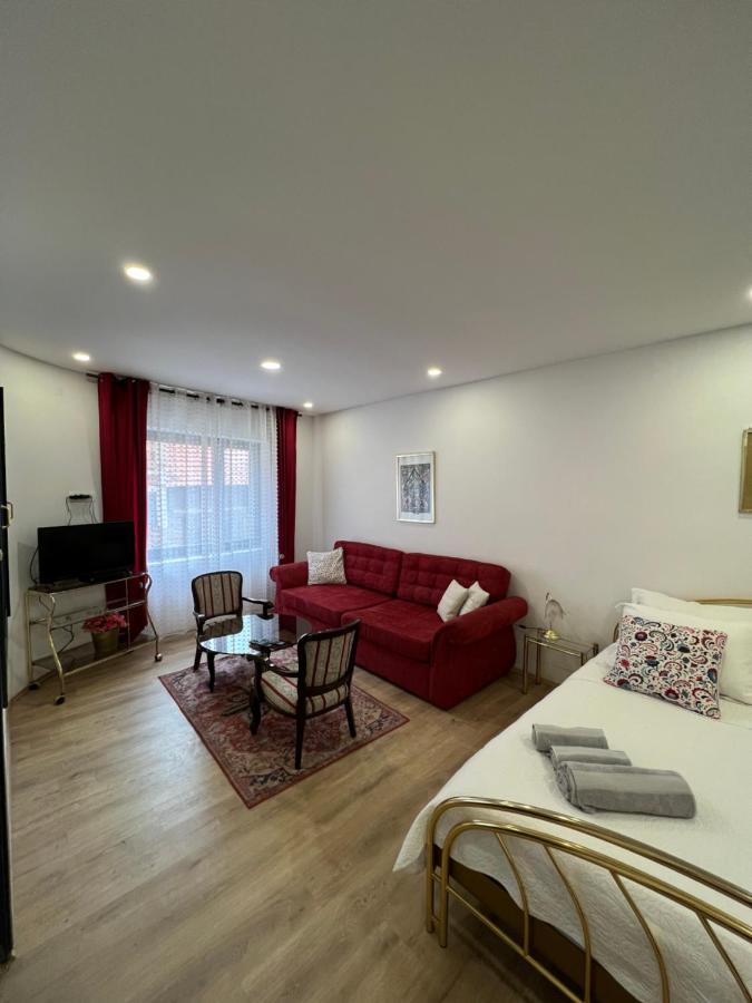 Golden Home in the town center with a free garage - Chambres d'hôtes Visoko