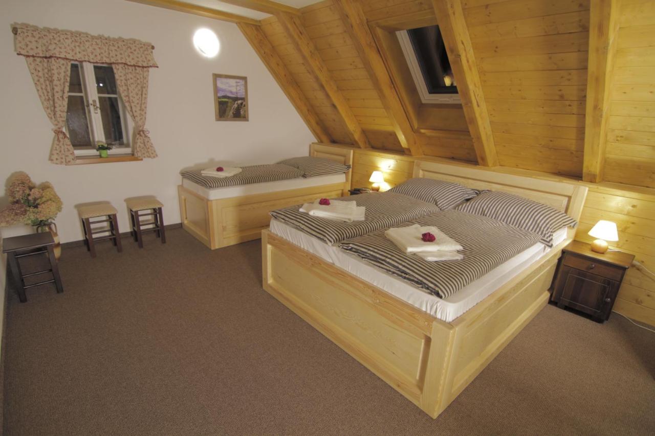 Quadruple Room with Private Bathroom