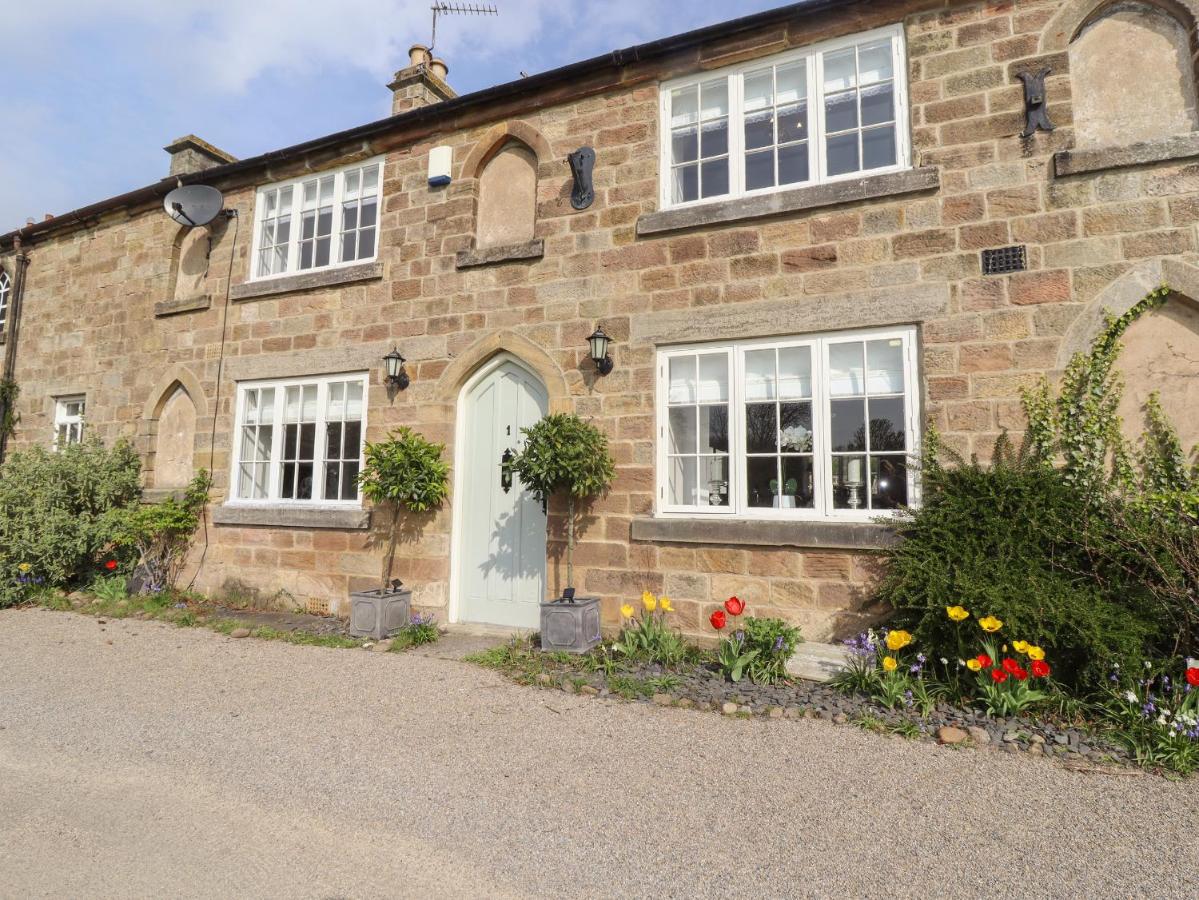 B&B Harrogate - Foxy Cottage - Bed and Breakfast Harrogate