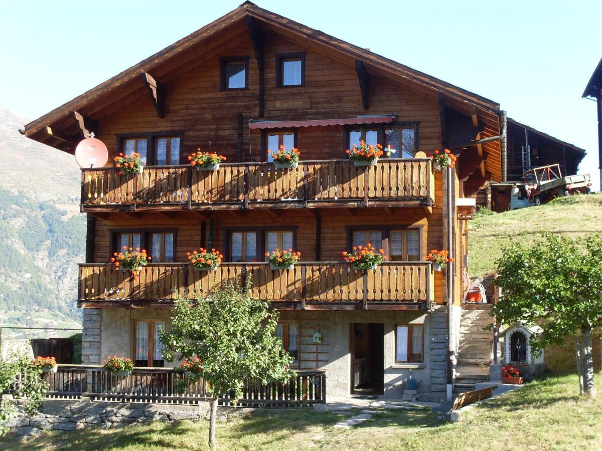 B&B Grächen - Riebe 331 - Bed and Breakfast Grächen