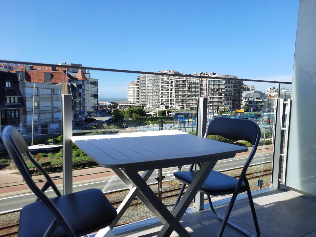 Beachstudio Westende with sea view - B&B Middelkerke