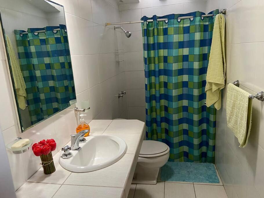 Acogedora casa de campo en La Cantuta, Chosica - B&B Lima