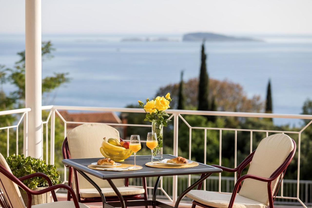 Guest House Anna - B&B Mlini