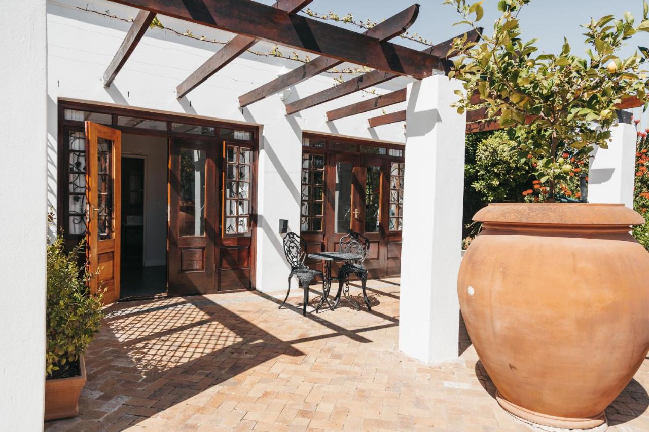 Mitre's Edge Vineyard Studio - B&B