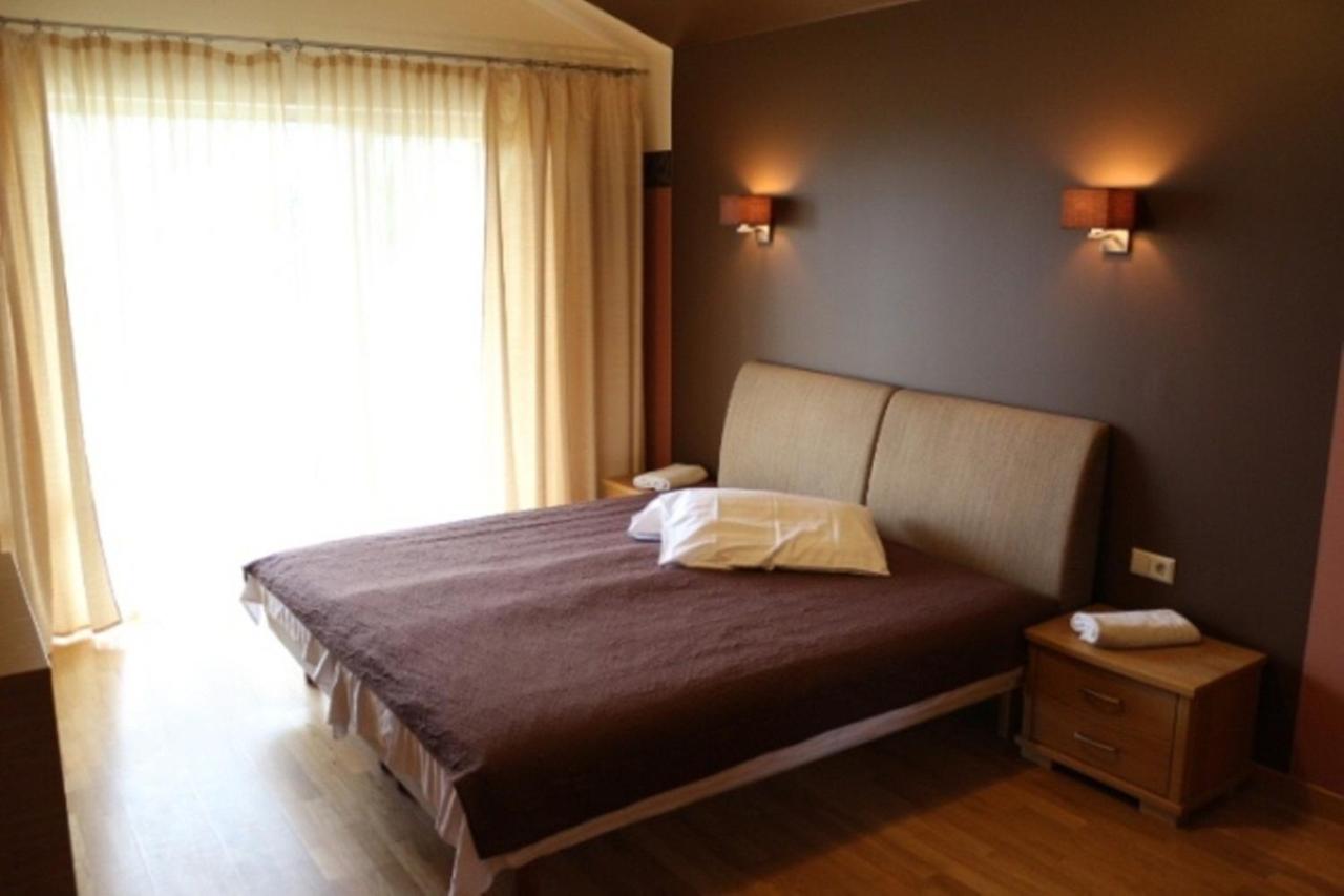 Chambre Triple avec Terrasse