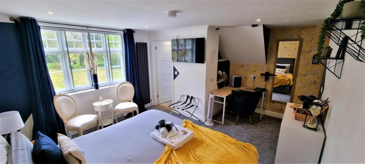 Standard Twin Room with Garden View