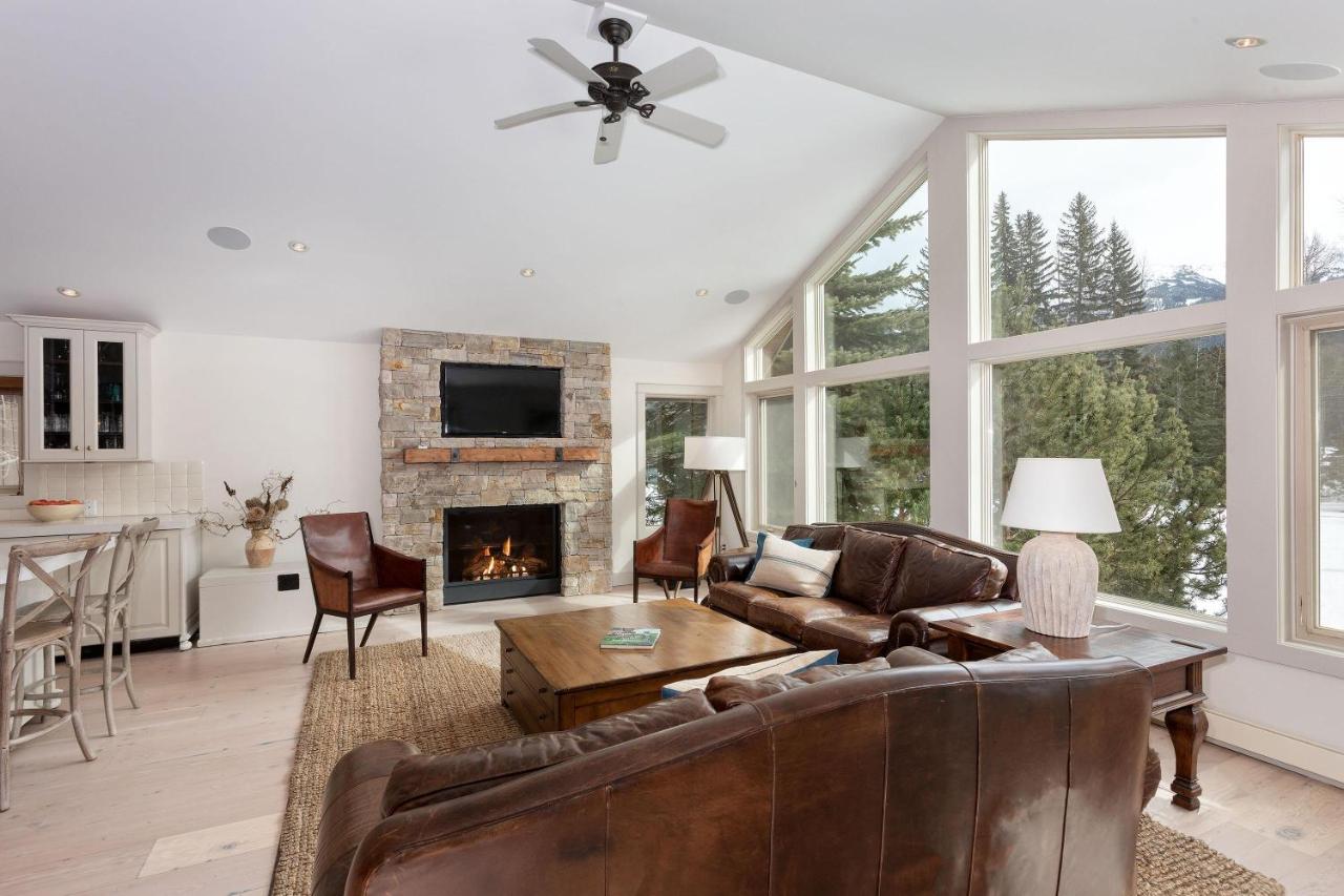 8166 Nicklaus North - B&B Whistler