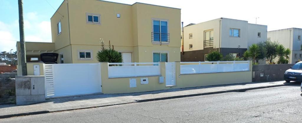 Moderne Villa in Aveiro Portugal - Chambres d’hôtes Gafanha da Vagueira