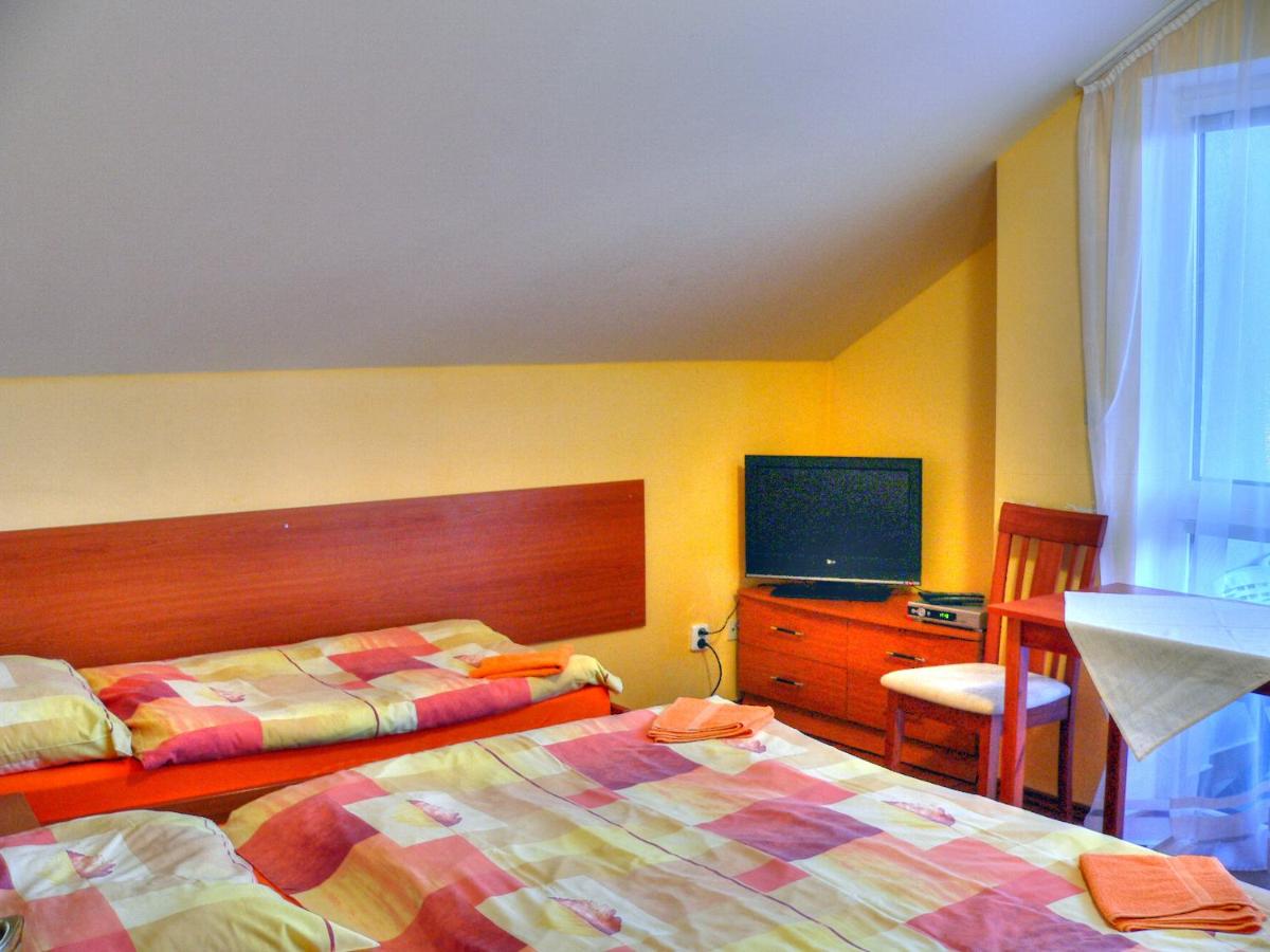 Dreibettzimmer