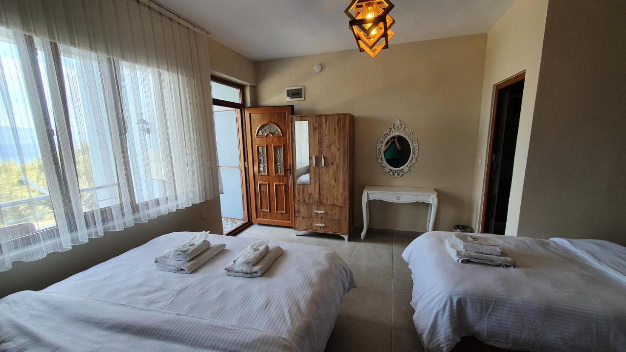 Quadruple Room with Sea View