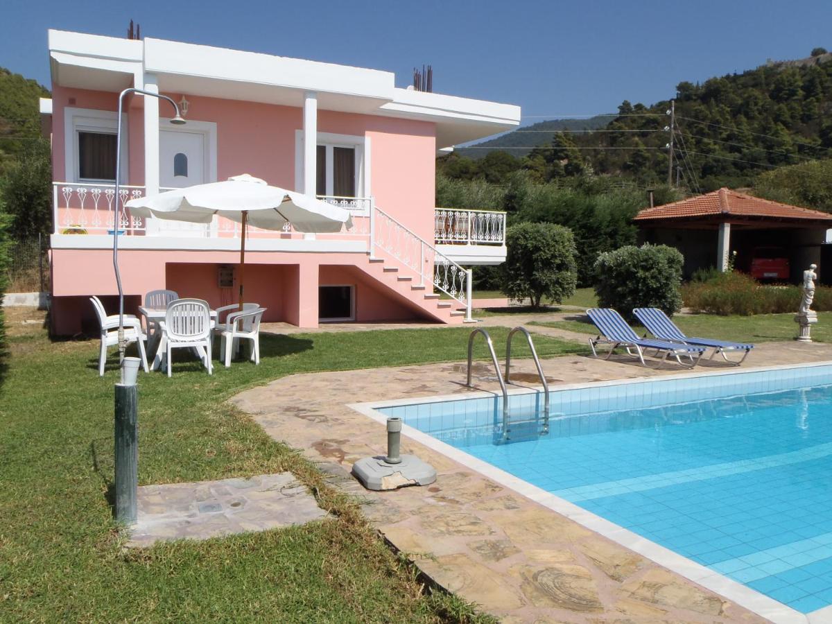 Villa con piscina privada