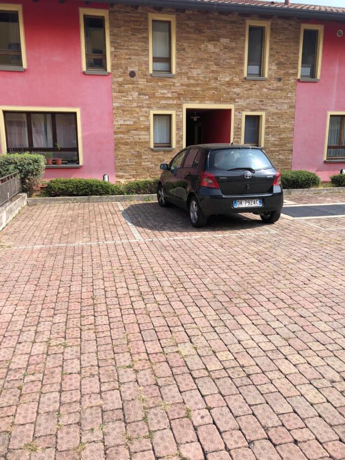 Bergamo Easy Airport sleep&fly parking - B&B