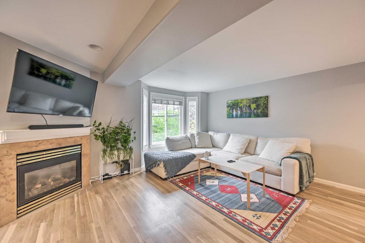 Pet-Friendly Seattle Townhome Less Than 1 Mile to Lake! - Chambres d’hôtes