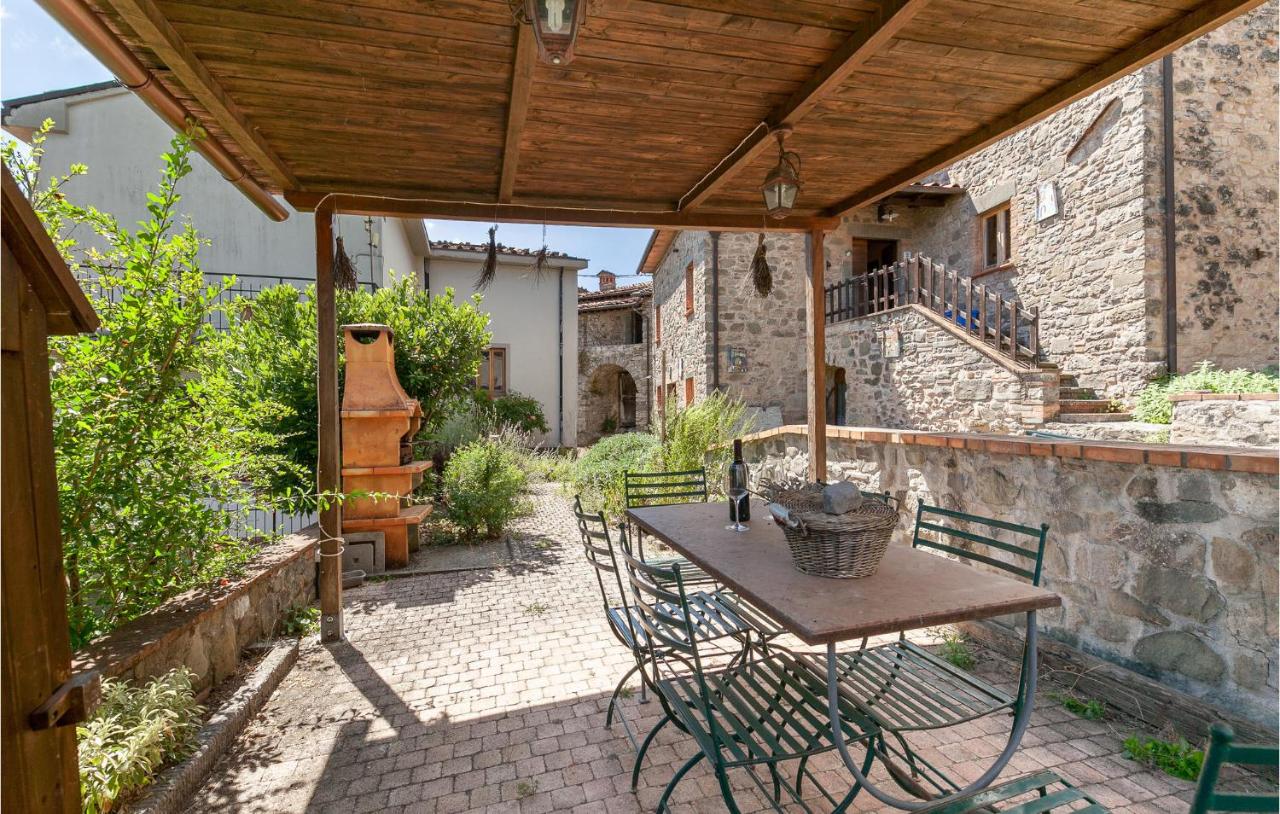 B&B Vetriano - Nice Home In Colognora Di Pescaglia With 4 Bedrooms And Wifi - Bed and Breakfast Vetriano