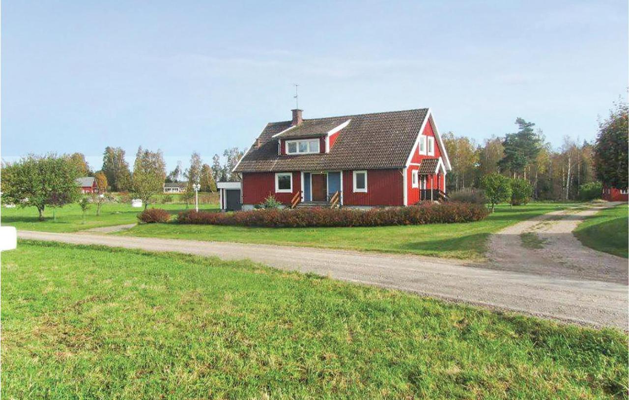 B&B Bolmsö - Stunning home in Bolms with 4 Bedrooms, Sauna and WiFi - Bed and Breakfast Bolmsö