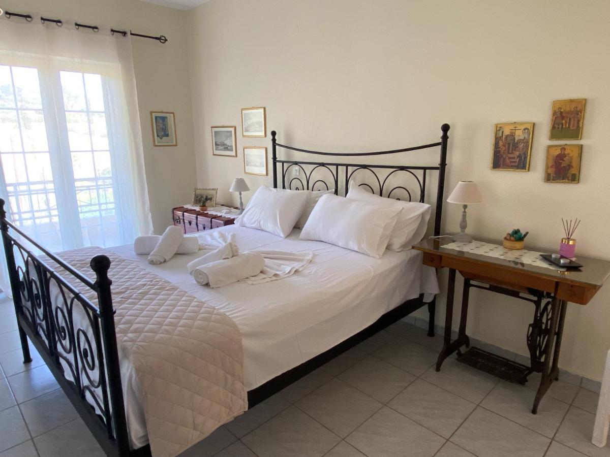 Studio Fofo Villa Marifay - B&B Psifiá