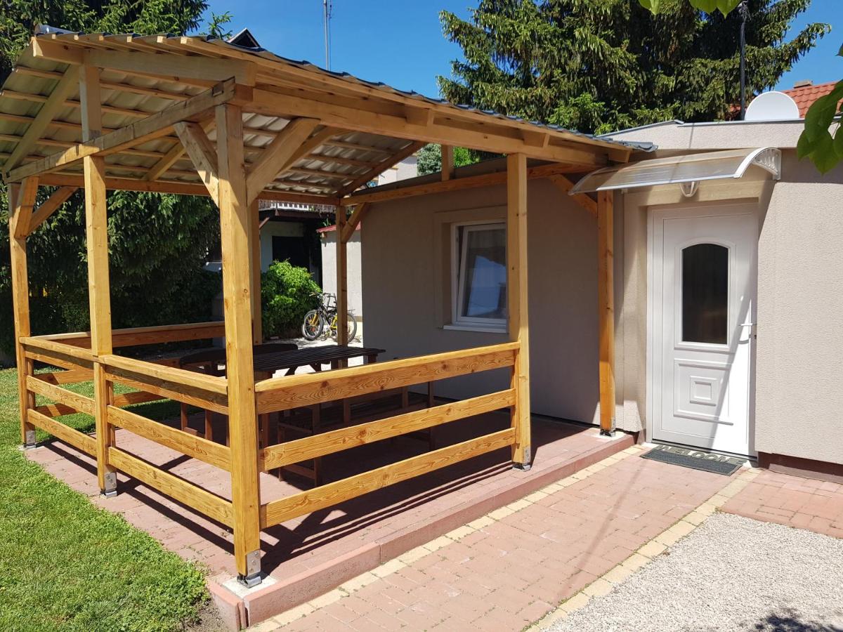 Rezeda Apartman - Ferienwohnung