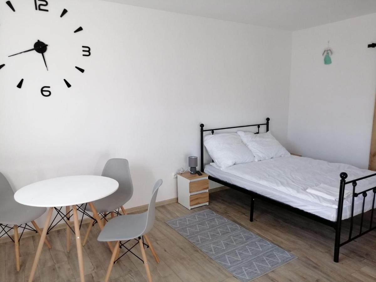 Apartment mit Terrasse