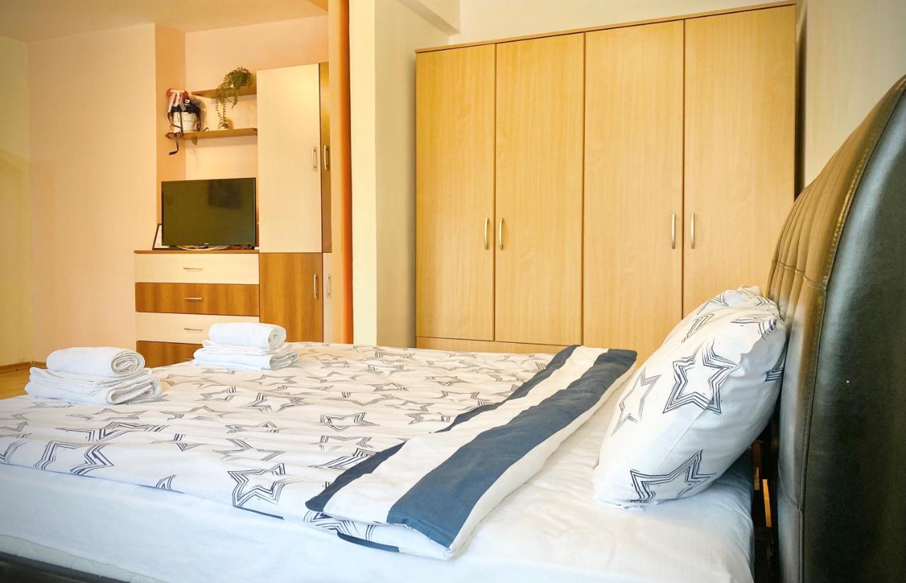 B&B Stara Zagora - Sunny Central Apartment with TV & Wi-Fi - Bed and Breakfast Stara Zagora