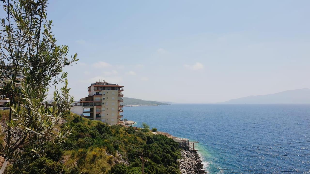 Beachfront Luxe Apartment Sarande - Ferienwohnung Saranda