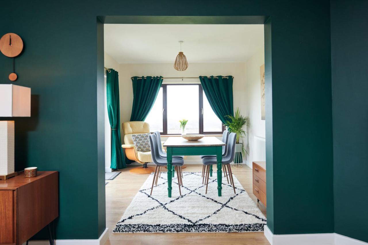 Maes Y Mel- A Couples, Pet Friendly, Rural Romantic Getaway with countryside views - B&B Gellywen