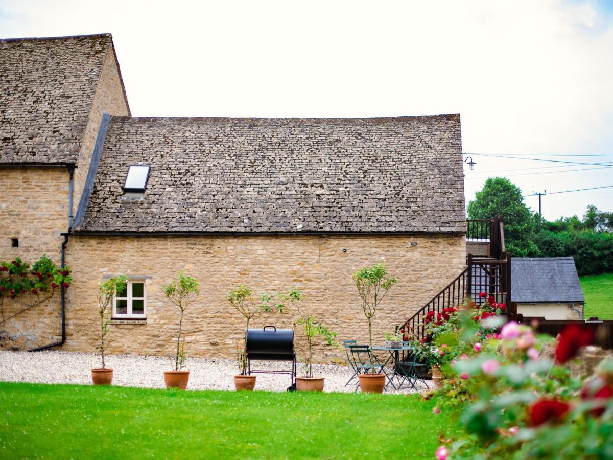 B&B Chipping Norton - Hayloft at NewBarn Farm - Bed and Breakfast Chipping Norton