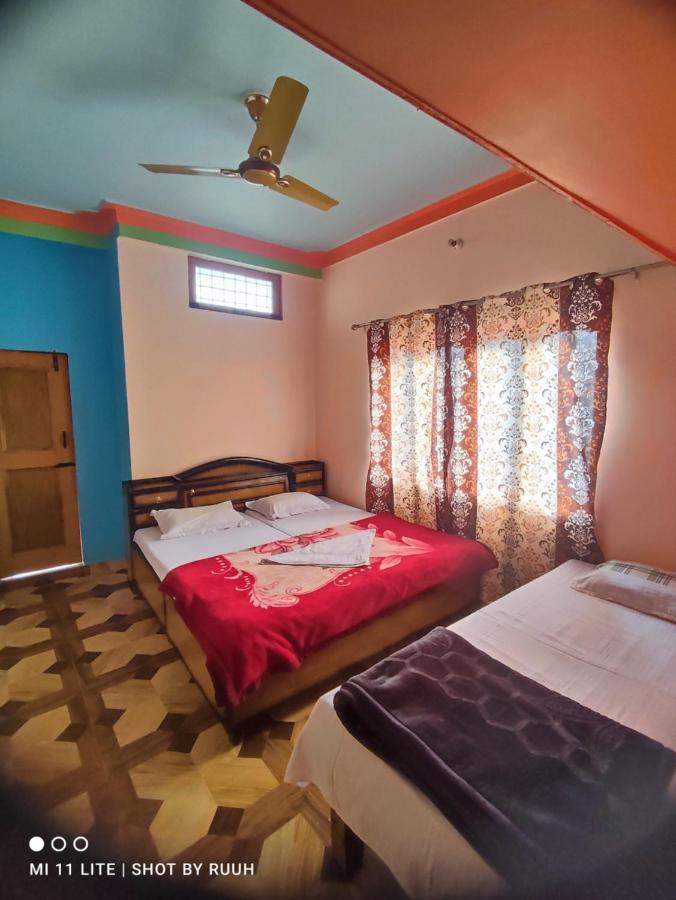Chambre Quadruple avec Salle de Bains Commune
