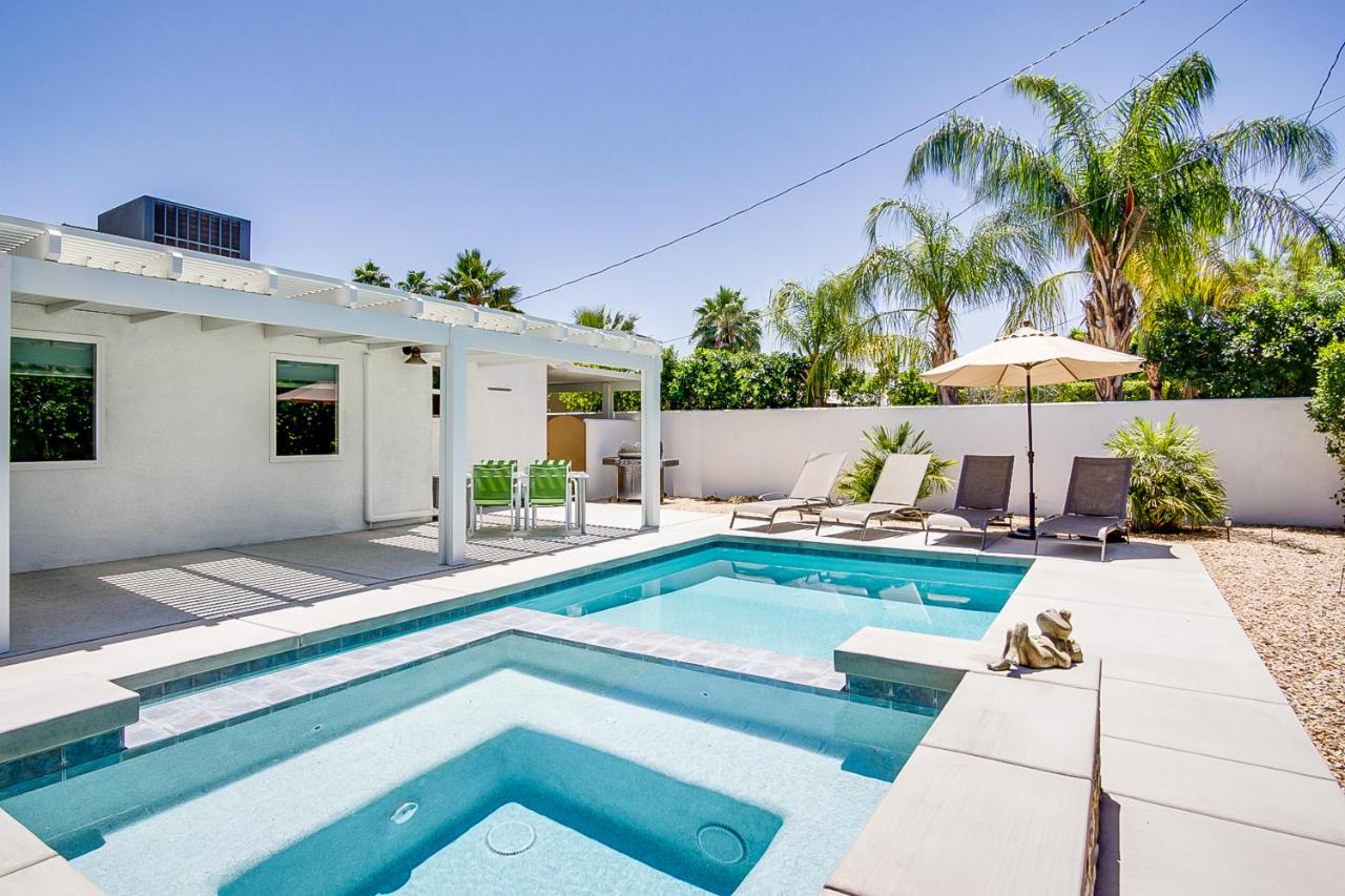 Movie Colony Bungalow Permit# 3364 - B&B