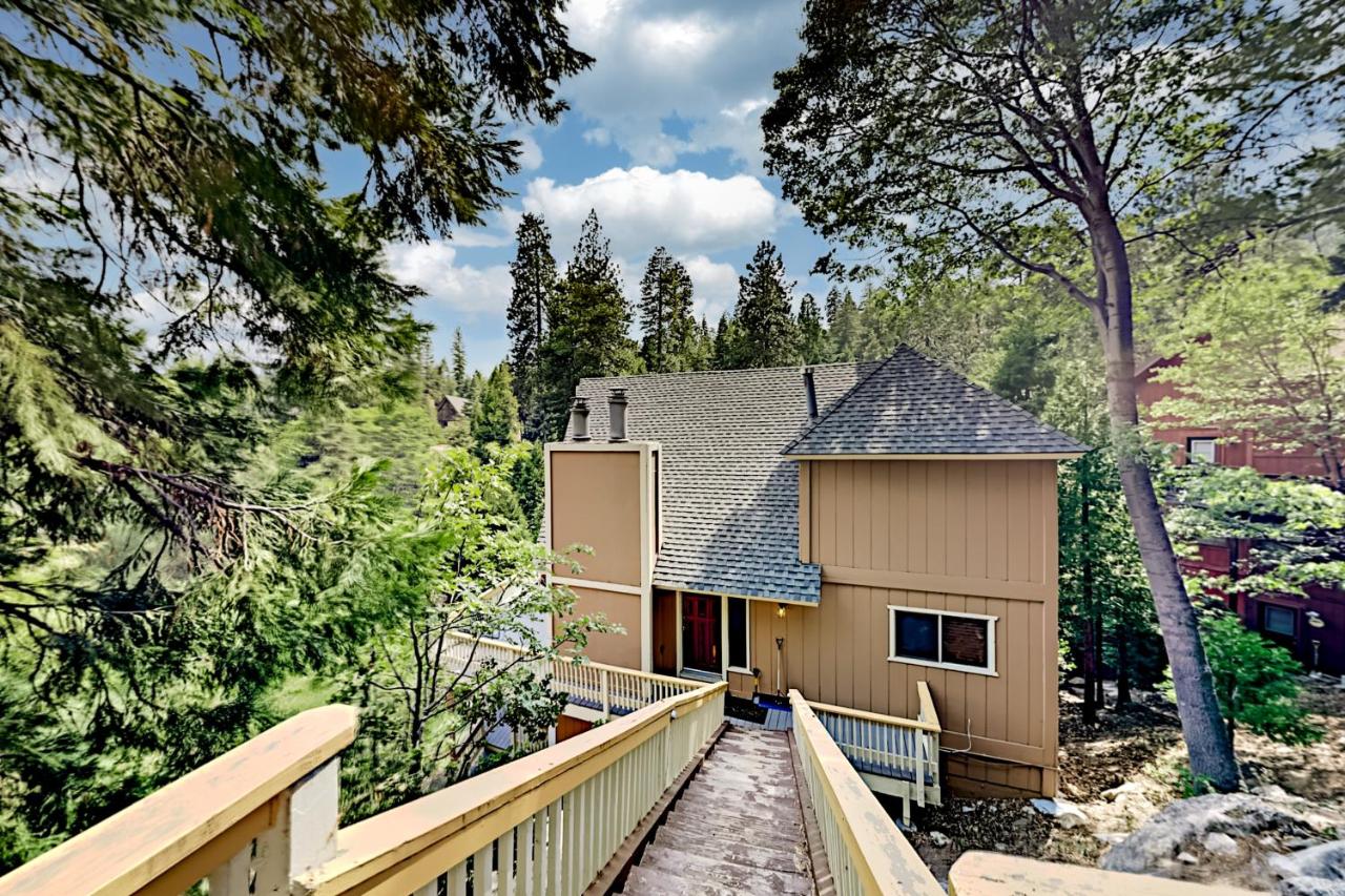 B&B Lake Arrowhead - Dragon's Lair - Bed and Breakfast Lake Arrowhead