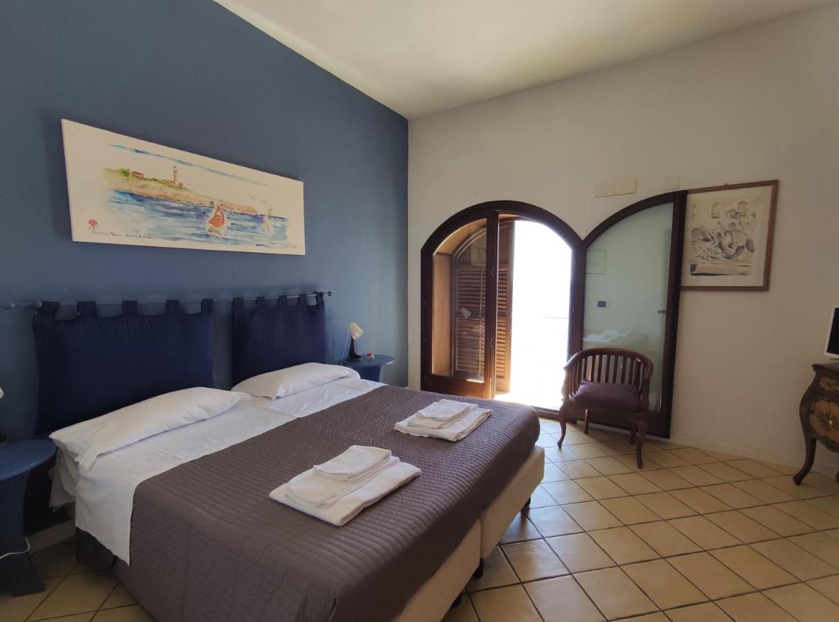 Superior One-Bedroom Apartment
