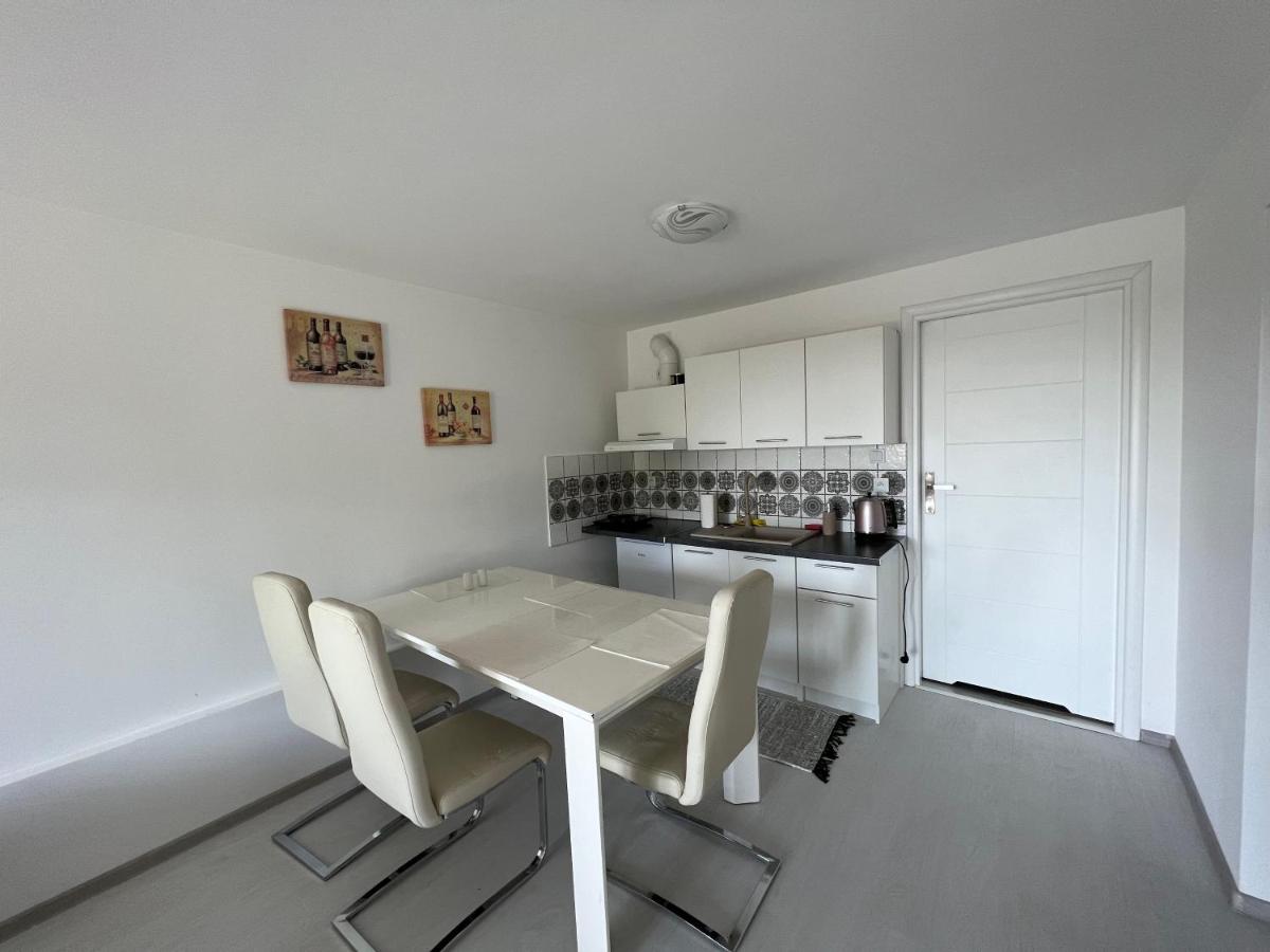 Apartament Połaniecka 1B/2 - B&B