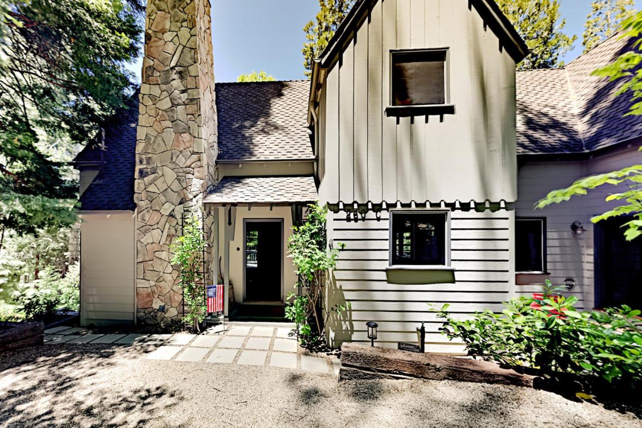 Hideaway Pines - B&B
