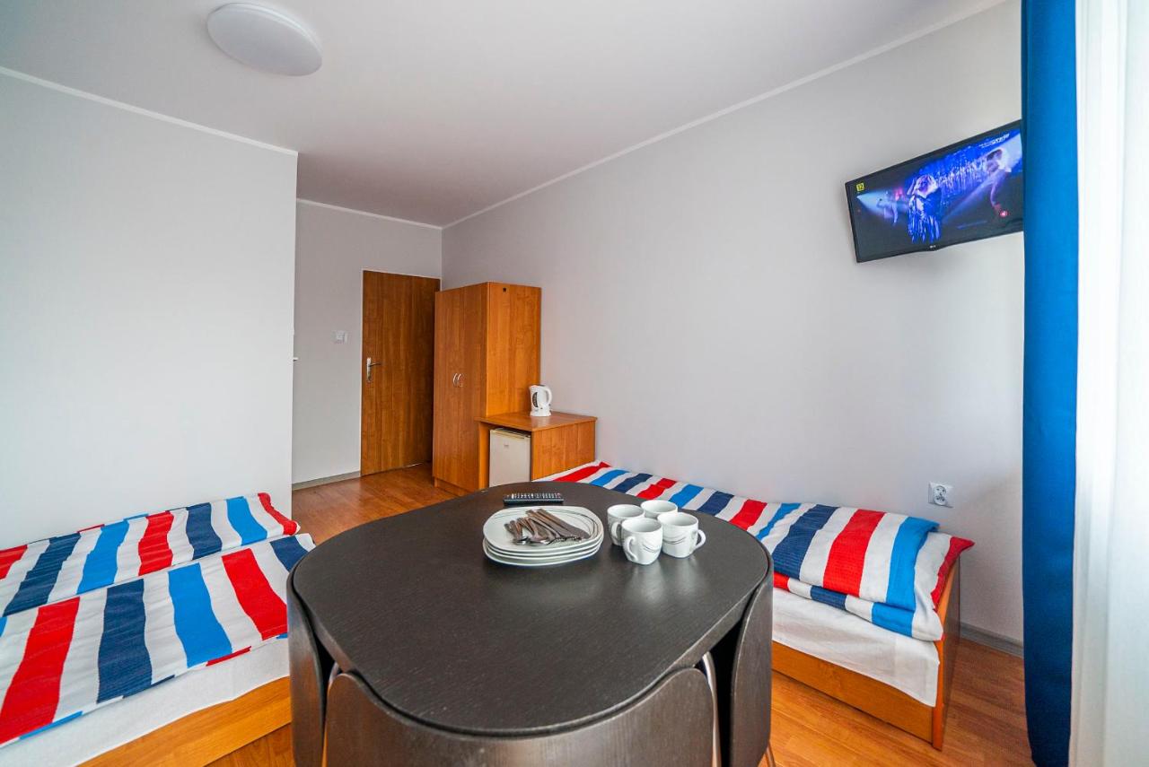 Vierbettzimmer mit privatem externen Bad