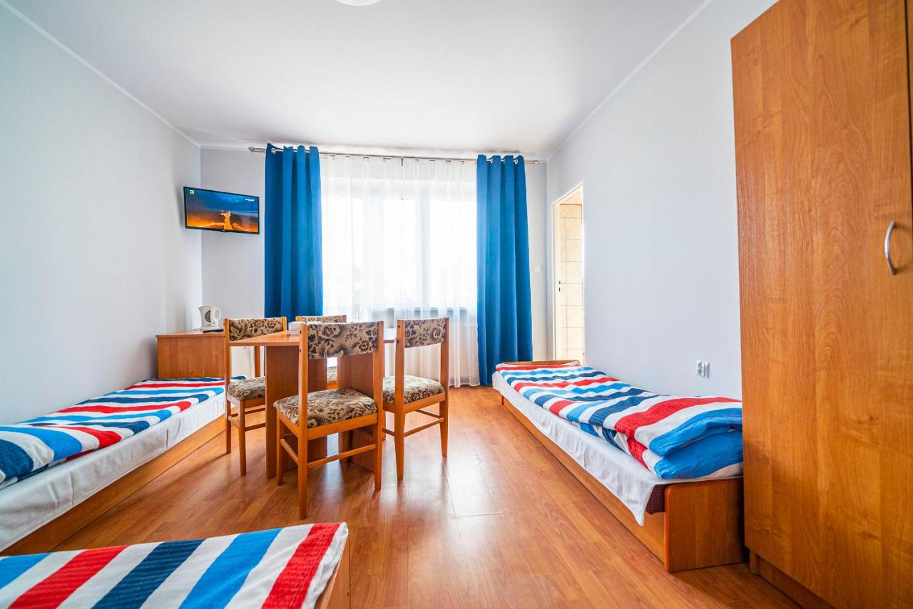 Vierbettzimmer mit Balkon