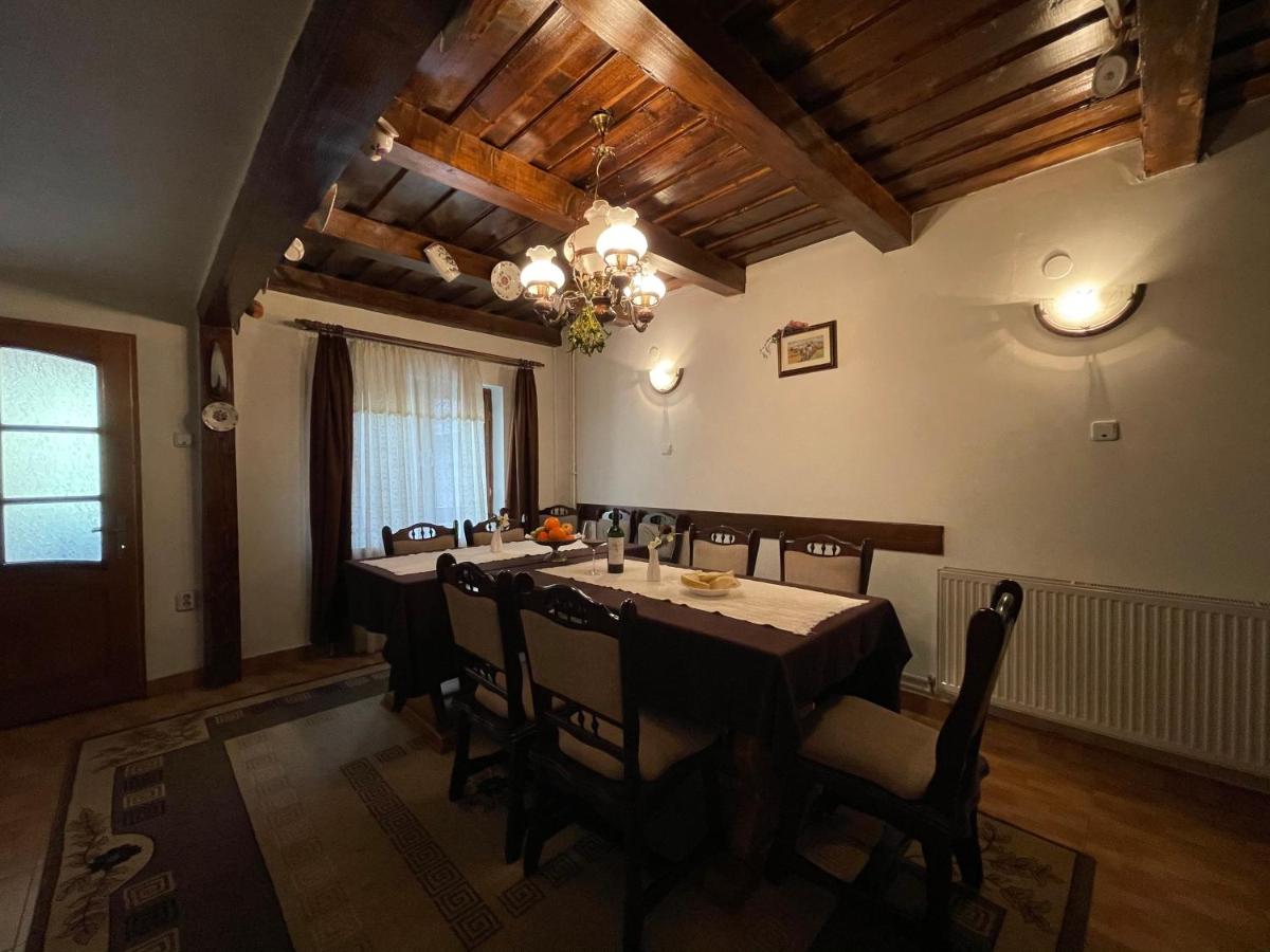 B&B Șanț - Pensiunea Nechita - Bed and Breakfast Șanț