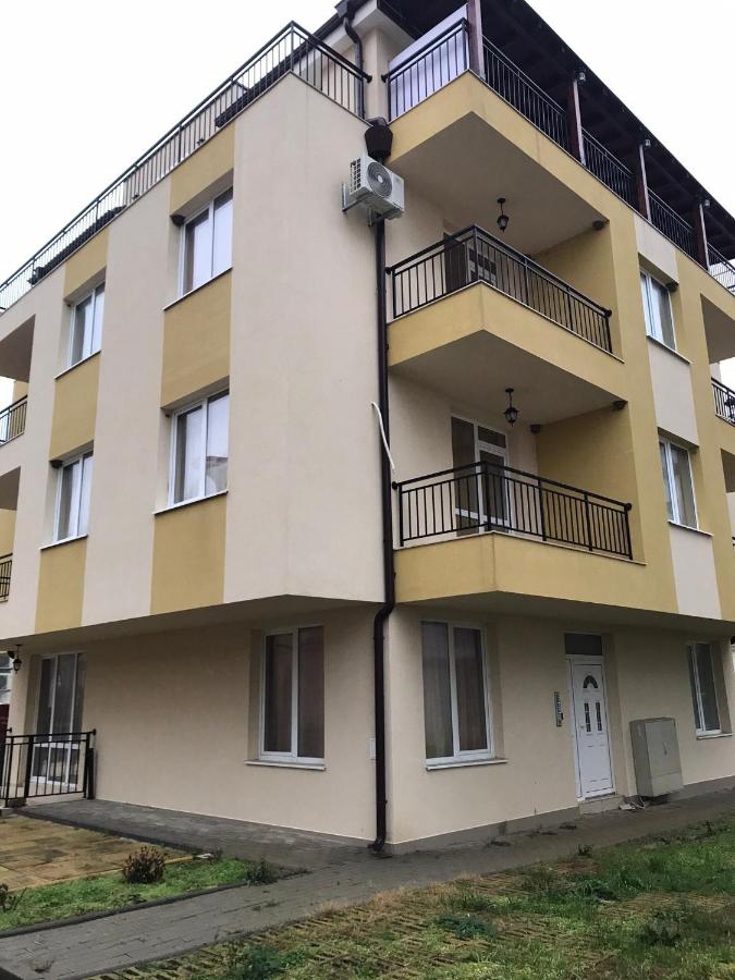 Апартамент Ели - B&B Obzor