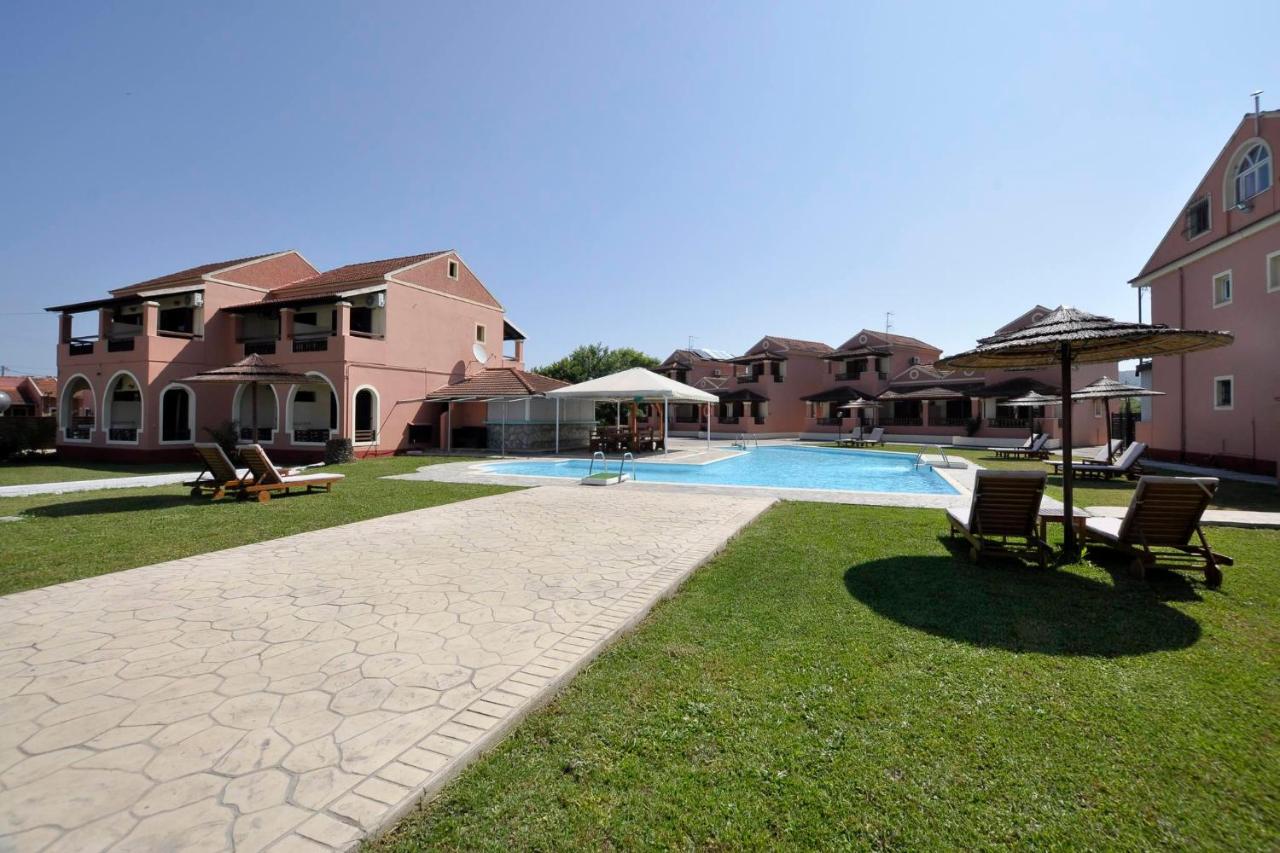 Louvros Apartments Sidari Corfu - B&B Sidári