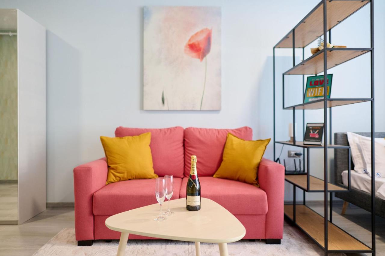 Studio Flow in Nord10 by Alezzi - pool n playground - Chambres d'hôtes Mamaia