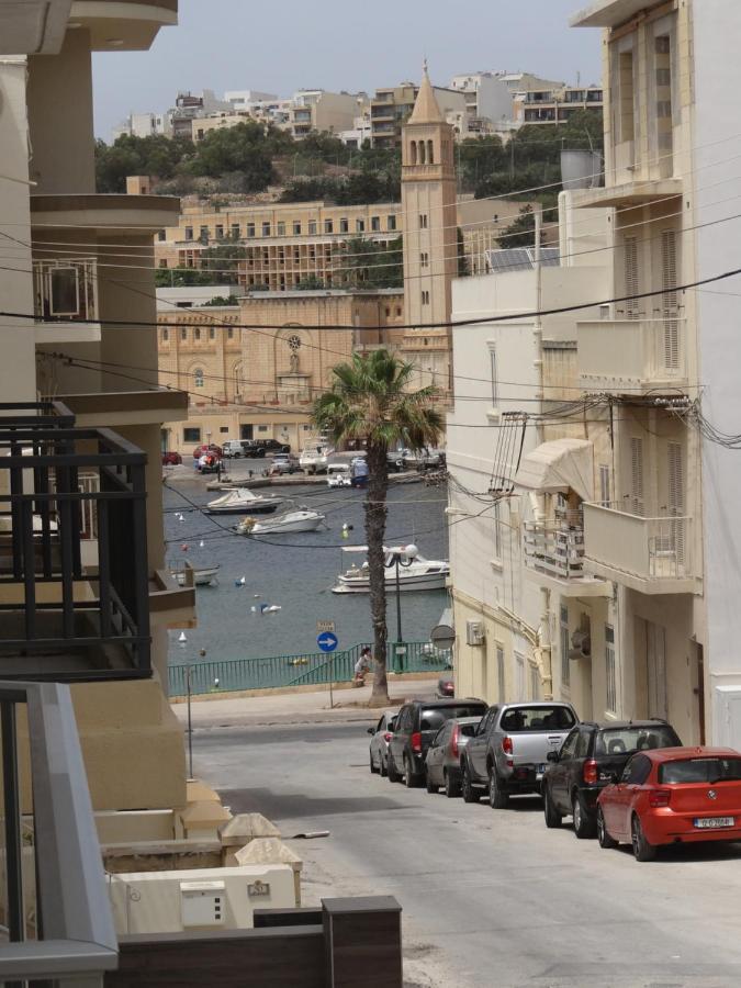 B&B Marsaskala - Modern Two Bedroom Sea View Apartment - Bed and Breakfast Marsaskala