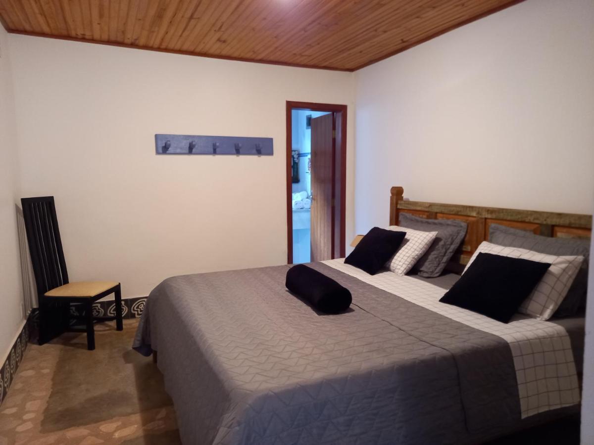 Kamer met Kingsize Bed