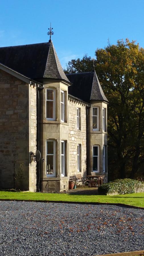 Woodburn ground-floor apartment in quiet setting in Pitlochry - Bed and Breakfast
