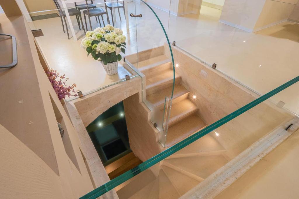 Suite mit Kingsize-Bett mit Whirlpool