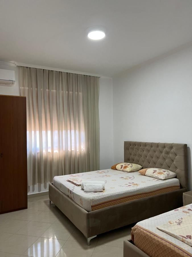 Chambre Triple avec Salle de Bains Commune