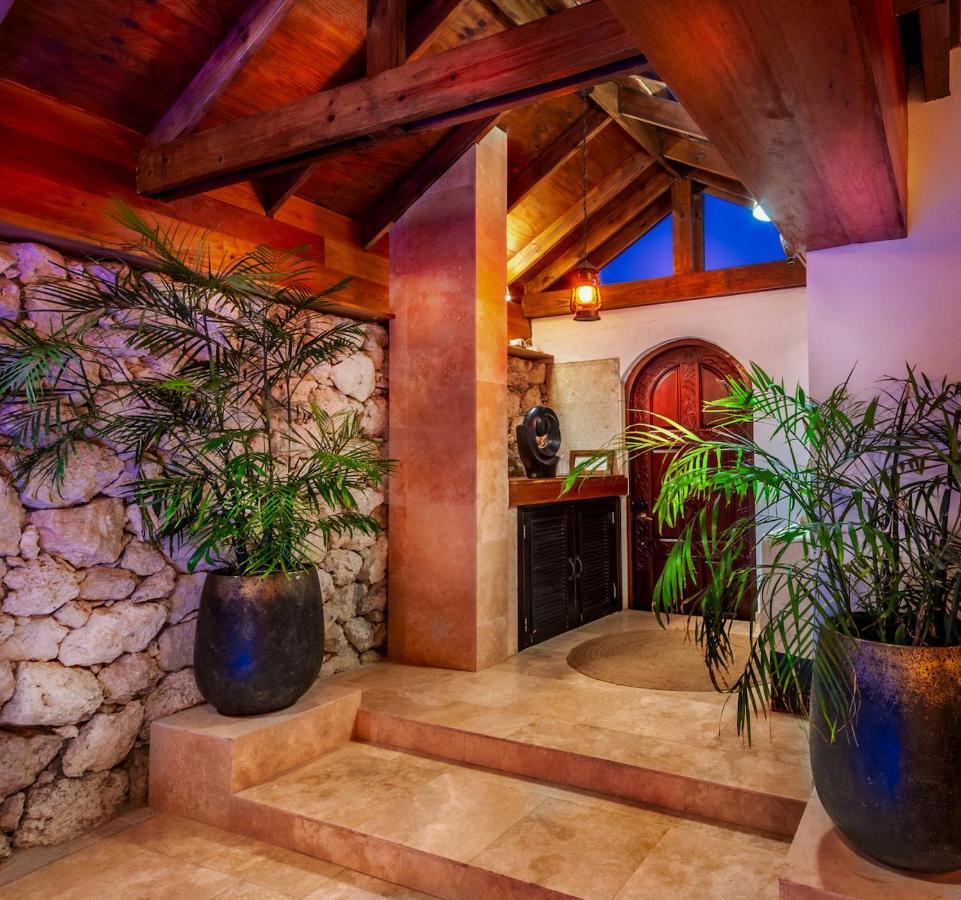 Bali Retreat Aruba -2 Pools,Cinema,Yoga,Cave - B&B